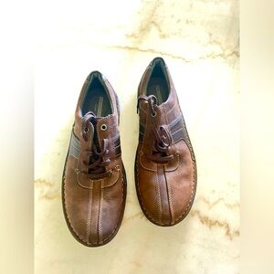 Clarks Mens Size 11 Brown Oxfords Leather Comfort Shoes